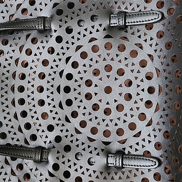 Alaia tote bag - Picture 8 of 11